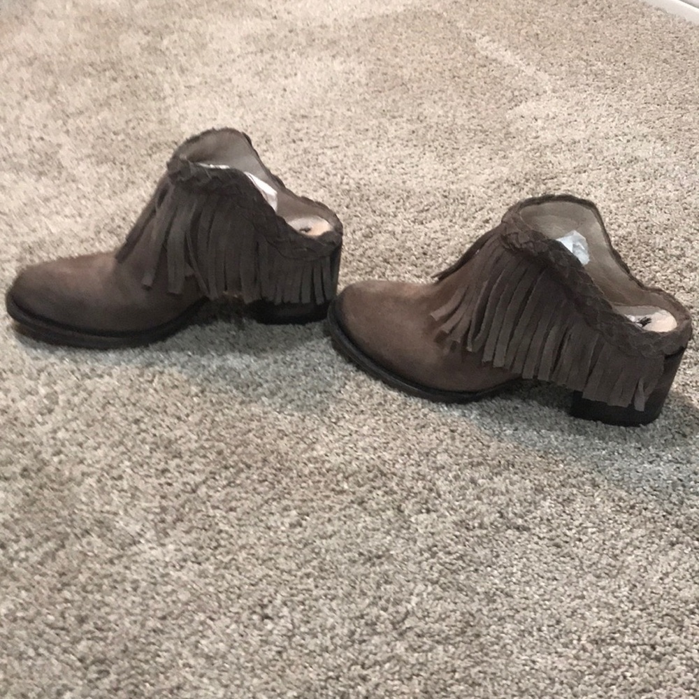 Freebird fringed mule